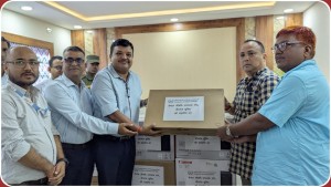 औषधी उत्पादक संघद्वारा वीरगंज महानगरलाई कम्प्युटर, प्रिन्टरसहितका उपकरण सहयोग