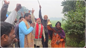 रास्वपा उम्मेदवार कानुको घरदैलोमा नारा 'अबको परिवर्तन युवाको नेतृत्व'