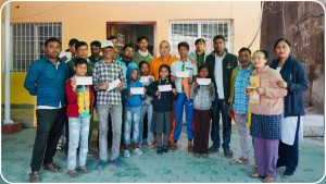 अपाङ्गता भएका १६ बालबालिकालाई मेयर सिंहले प्रदान गरे जनही ५ हजार शैक्षिक सहयोग