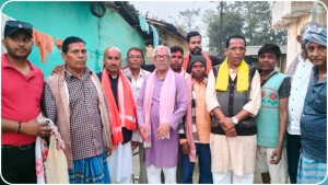 एमाले उम्मेदवार रुपेश पाण्डेयलाई समर्थन गर्दै जसपा नेपालका ३० भन्दा बढी नेताहरु एमालेमा प्रवेश