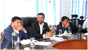 जनतामा सृजित निराशालाई आशामा परिणत गर्ने ढङ्गले काम गर्न खानेपानी मन्त्री यादवद्वारा निर्देशन