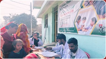 नेशनल मेडिकल कलेजका चिकित्सकद्वारा उदयपुर घुर्मीमा स्वास्थ्य शिविर आयोजना