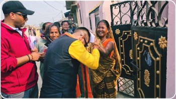 सखुवापर्सौनी–१ मा रुपेश पाण्डेको आक्रामक घरदैलो, मतदाता उत्साहित