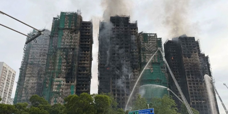 हङकङको भीषण आगलागीमा परी कम्तीमा ४४ जनाको मृत्यु, २७९ जना बेपत्ता