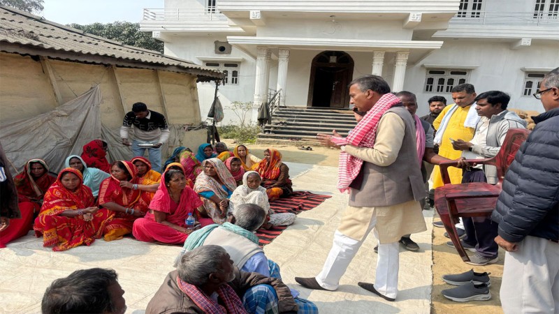 जनताको दुःख–पीडा बुझ्ने नेता अजय कुमार चौरसिया, विकासको एजेन्डासहित घरदैलोमा सक्रिय